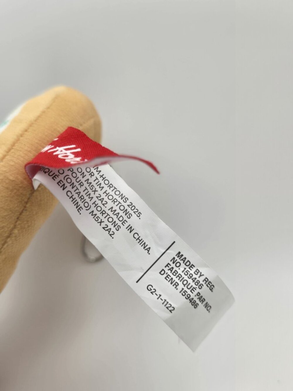 Tim Hortons Bag Charm Plush Sprinkle Vanilla Donut 2024 Canadian Exclusive - Picture 5 of 5